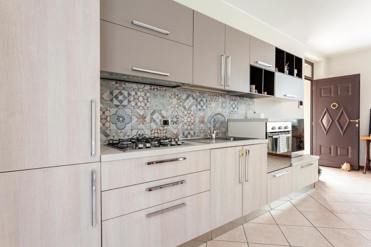 Apartment Misiadele カルナーゴ エクステリア 写真